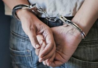 Des caméras dans les salles de garde à vue