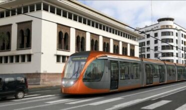 Deuxième édition de la semaine de lecture dans le tram de Casa