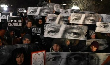 Charlie Hebdo : La presse américaine dénonce “l’hypocrisie française“
