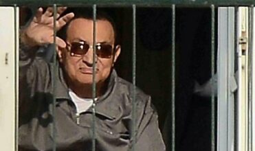 L'ex-président Moubarak sera rejugé pour corruption
