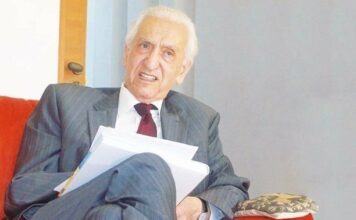 Hocine Aït Ahmed hospitalisé d’urgence pour un AVC