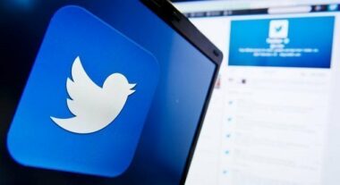 Twitter condamné à élargir son audience