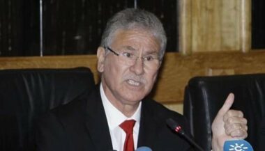 Louardi défend les personnels de santé