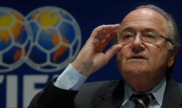 Fifa: 10 M$ versés par l’Afrique du sud, Hayatou interrogé sur la Russie et le Qatar