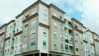 Plus d'hommes que de femmes sur les sites immobiliers au Maroc