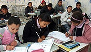 Tunisie: réussite par décret de tous les élèves du primaire