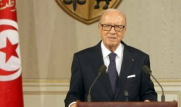 Tunisie: le président décrète l'état d'urgence