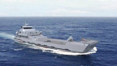 La Marine royale commande un navire de soutien logistique