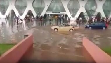 Spectaculaire. L’aéroport de Marrakech envahi par la pluie