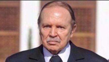 Bouteflika met fin aux fonctions du chef des renseignements