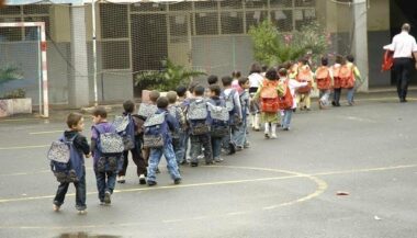 Mutation forcée de 8.000 enseignants, des syndicats s'insurgent