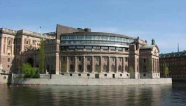 9 partis politiques envisagent de se rendre à Stockholm mercredi 30 septembre