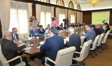 PLF 2016:  4 tranches d’IS et remboursement de la TVA sur l'investissement