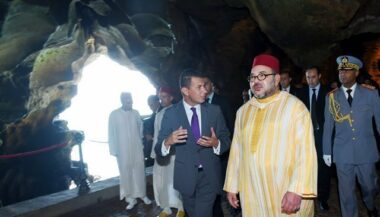 Tanger: Le Roi inaugure les nouvelles grottes d'Hercule