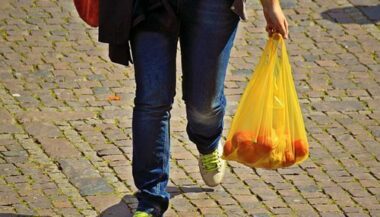 La loi sur les sacs en plastique arrive au Conseil de gouvernement