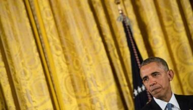 Obama signe la loi interdisant la fermeture de Guantanamo