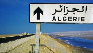 Algérie: 5 ans de prison pour un général du DRS