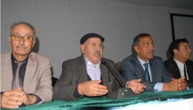 Trois syndicats se réunissent mercredi et menacent d'une grève générale