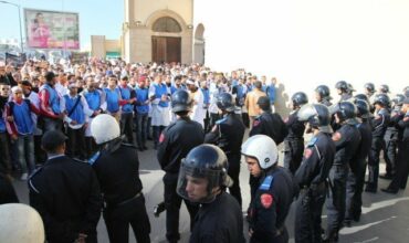Le gouvernement a perdu son bras de fer face aux étudiants stagiaires et cherche un compromis