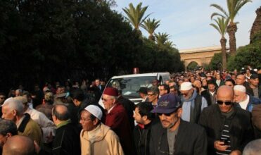 Emouvantes funérailles de Tayeb Saddiki à Casablanca