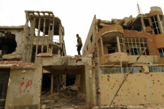 Libye: le puzzle d'une intervention militaire se met lentement en place