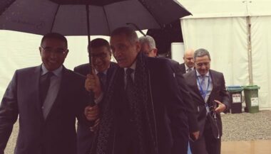 Sous la pluie, inauguration du 3e salon de la sous-traitance automobile de Tanger