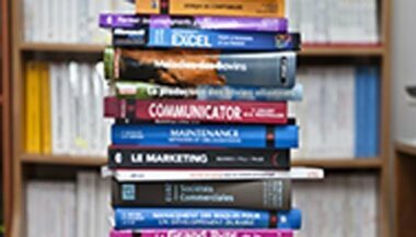 114.000 livres scientifiques en faveur des étudiants défavorisés