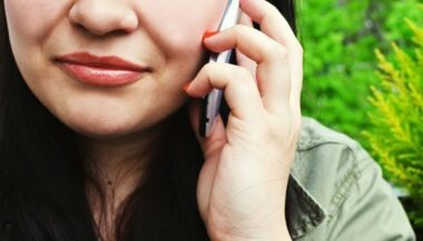 Télécoms: A fin mars, le prix des communications mobiles en forte baisse