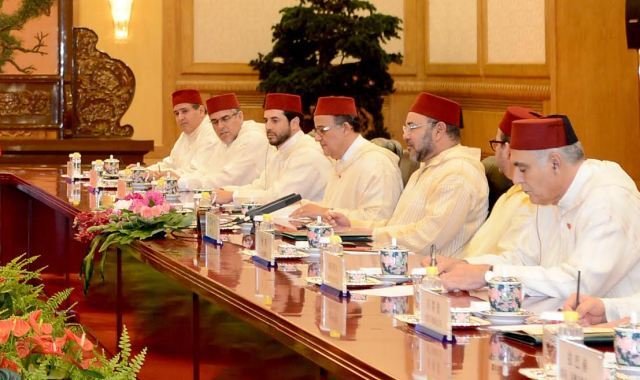 Protocole. Comment se décide le dress code lors des voyages officiels