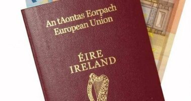 Les demandes de passeports irlandais se multiplient chez les Britanniques après le Brexit