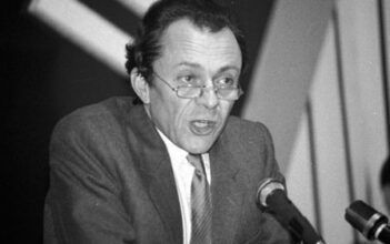 France. Décès de Michel Rocard