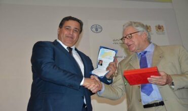 Remise du &ldquo;Passeport bleu&rdquo; à trois personnalités marocaines