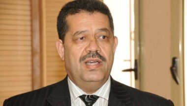 Chabat soutient l'interdiction des sondages en période électorale