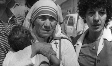 Mère Teresa, au service des plus pauvres, canonisée par le pape François