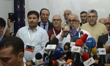 Gouvernement. Tous les regards sont tournés vers le Roi