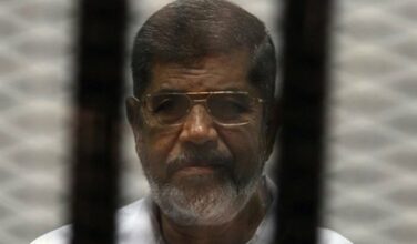Egypte: La justice annule une peine de prison à vie pour Morsi