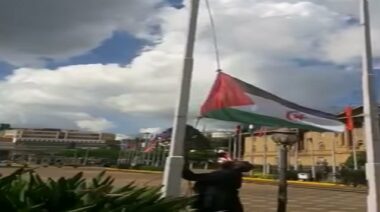 Vidéo. Le drapeau du Maroc évince celui du polisario au Kénya