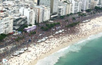 Le Brésil plonge dans le grand bain du carnaval