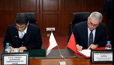 Nouveau don japonais de voitures écologiques au Maroc