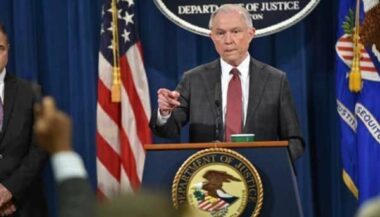 Contacts russes: Le ministre américain de la Justice se récuse