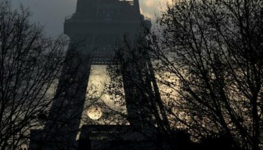 Enceinte en verre, jardins paysagers: Un lifting pour la tour Eiffel