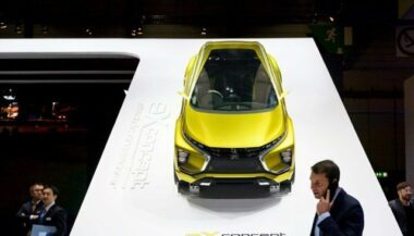 Automobile: Des points de vente en pleine révolution numérique