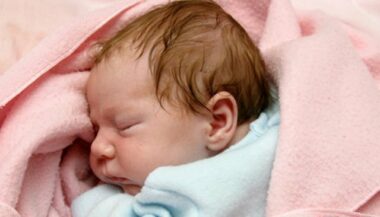 Insolite: Un bébé de trois mois soupçonné de terrorisme par les Américains