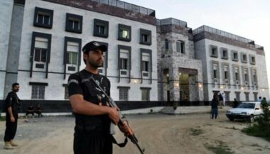 Pakistan: un étudiant aux idées libérales lynché à mort sur un campus