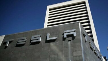 Etats-Unis: le marché automobile s'essouffle mais Tesla accélère