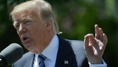 Trump reçoit Mahmoud Abbas à la Maison Blanche