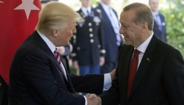 Pour leur premier tête-à-tête, Trump et Erdogan se promettent leur amitié