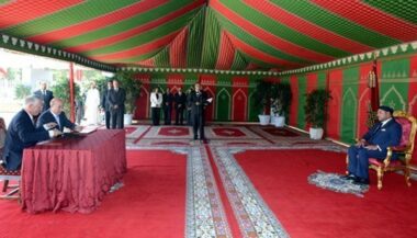 Création d'une commission chargée de réaliser un inventaire des conventions et projets signés devant le Roi