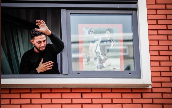 Vaste élan de solidarité avec Abdelhak Nouri, victime d'un malaise cardiaque en plein match (Images)