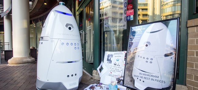 Les robots de sécurité à la mode malgré le &ldquo;suicide&rdquo; de l'un d'eux